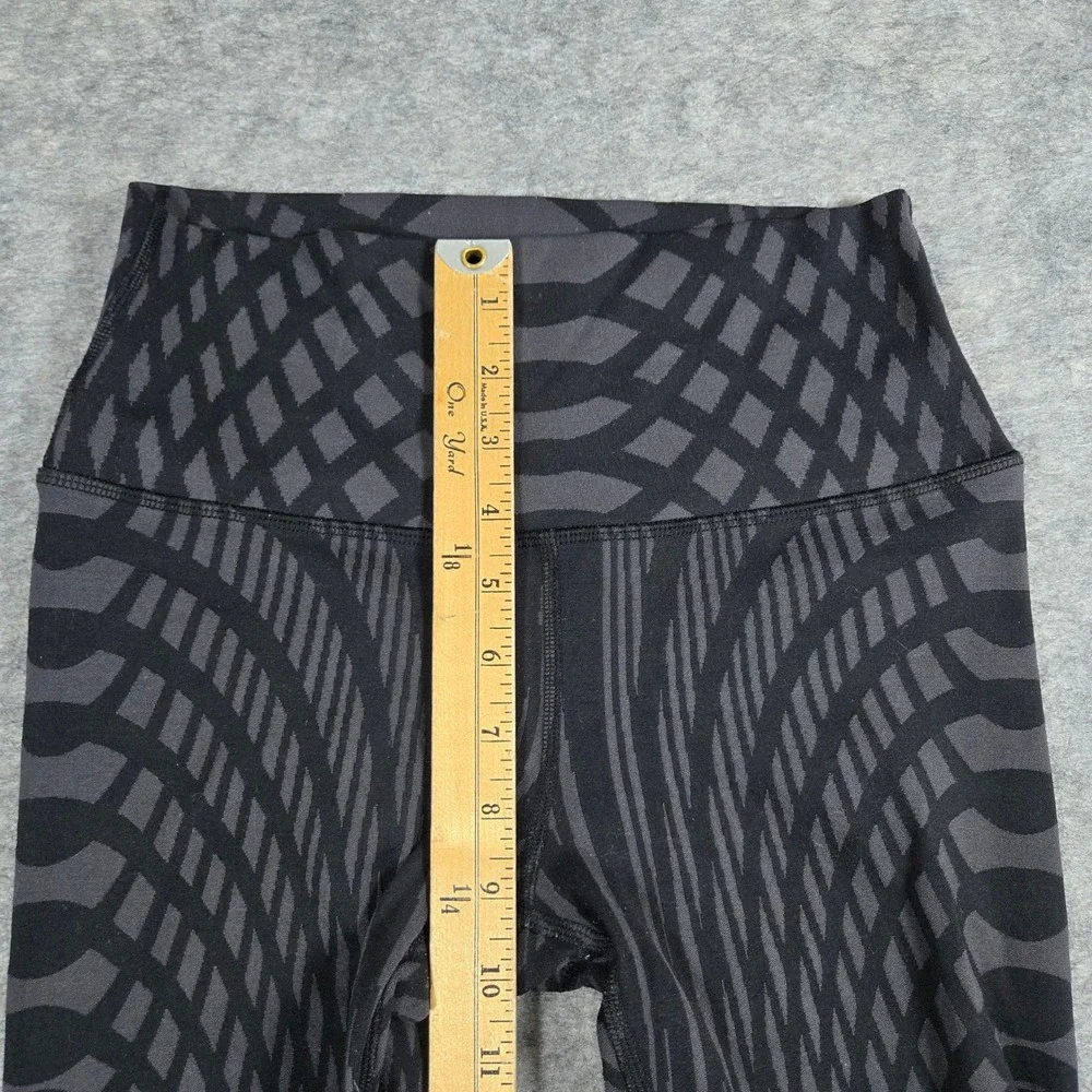 ALO Yoga missing size